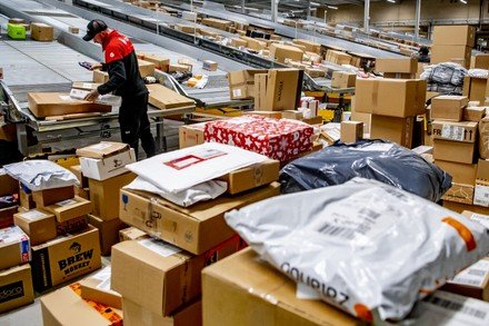 £13.00 to £14.00 per hour Night Warehouse Worker at Workforce Recruitment