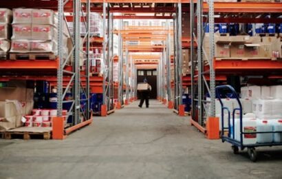 Warehouse Parcel Sorter at Career Makers